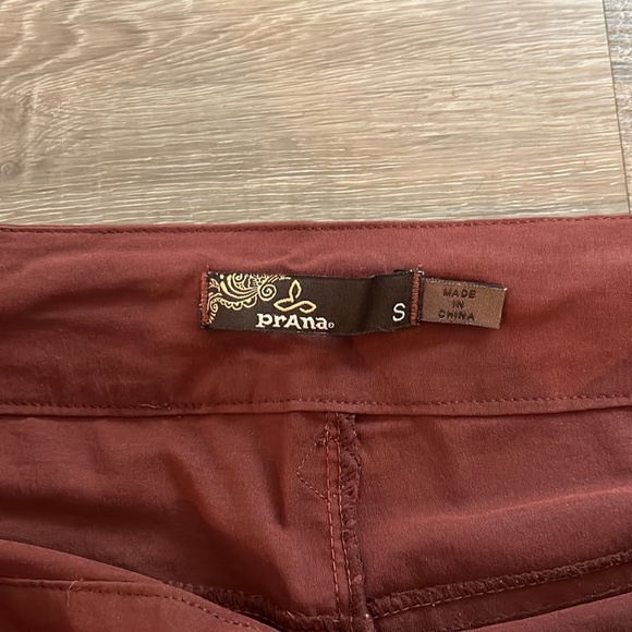 Prana shorts size small - Picture 2 of 3